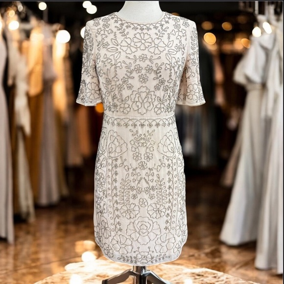 Needle & Thread Dresses & Skirts - NWT Needle & Thread Linear Motif Georgette Sheath Dress | Size 6